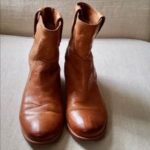 Frye Anna Shortie boots